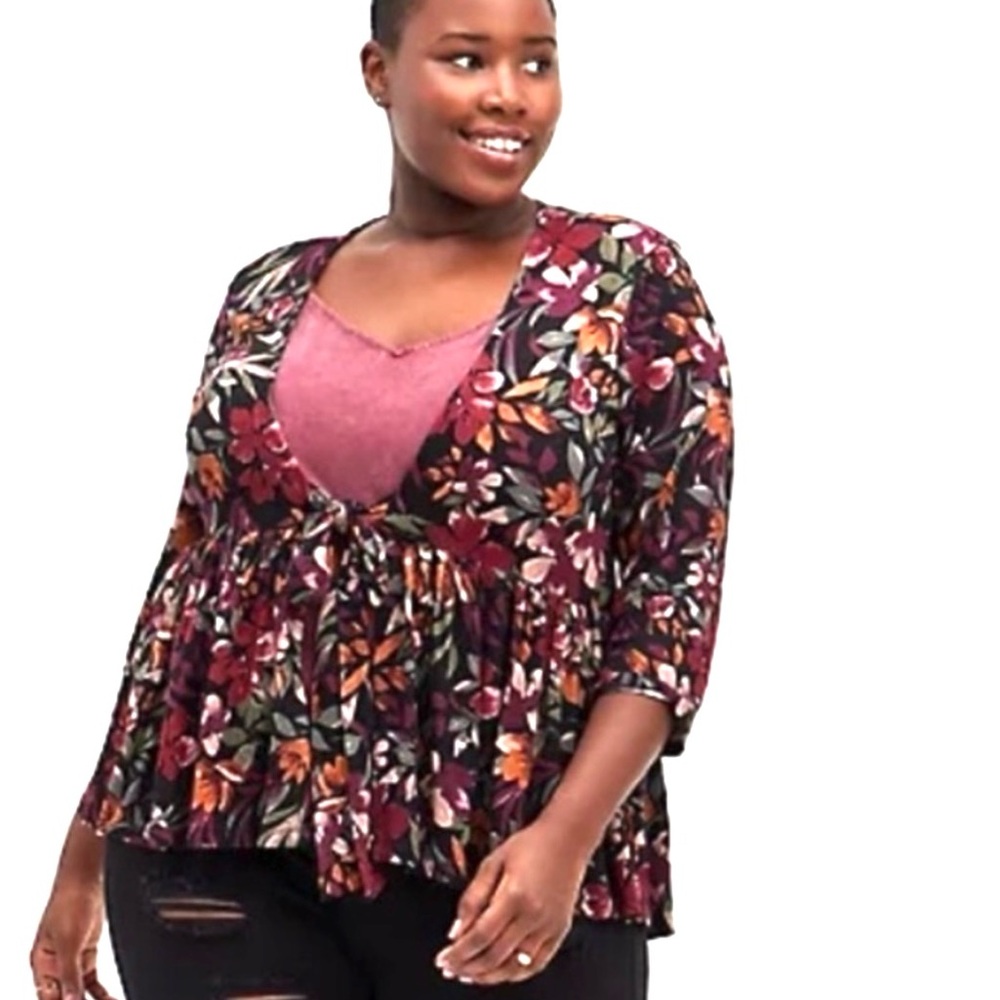 🆕🌼TORRID Floral Babydoll Tie Front Cover up🌼